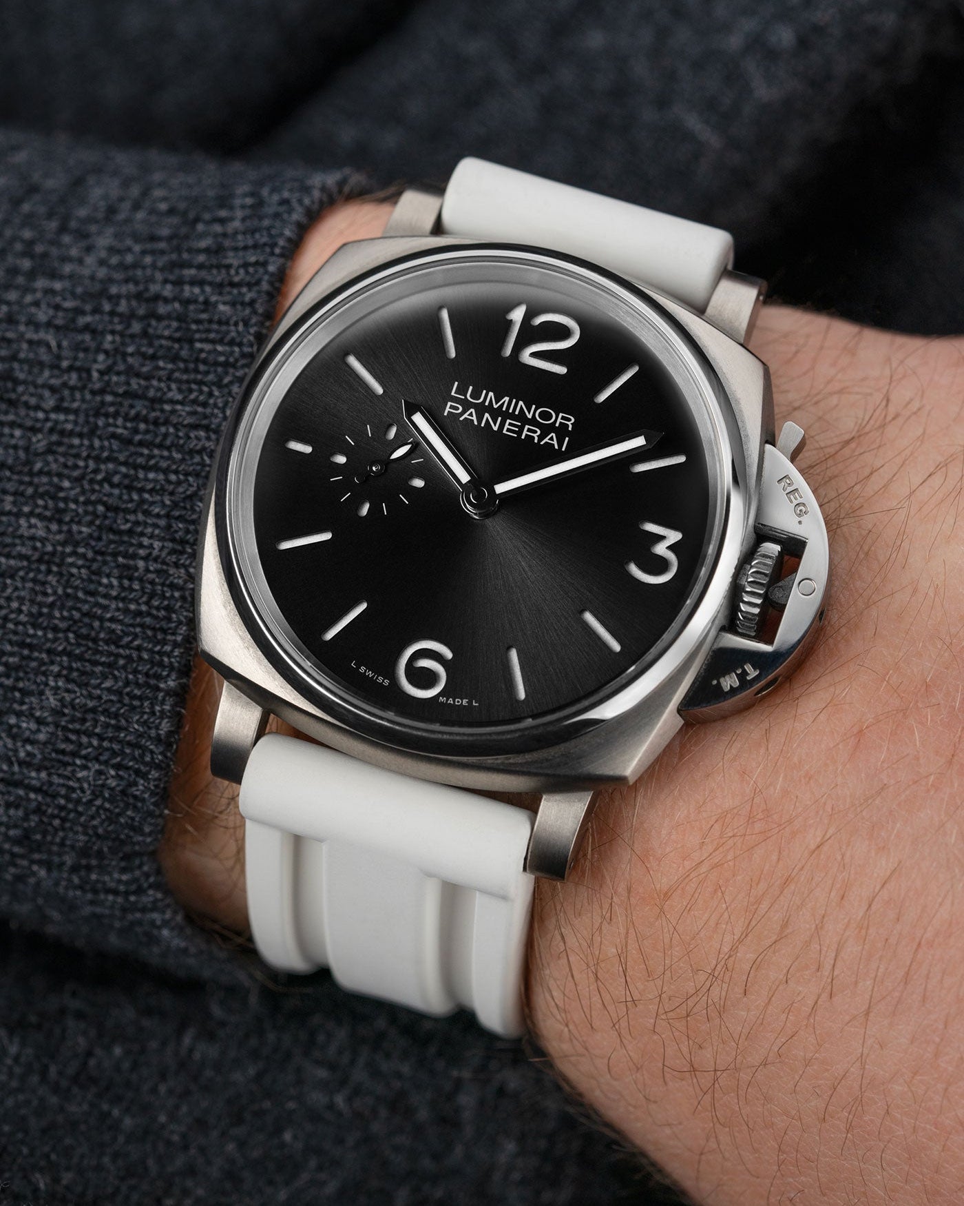 Panerai rubber strap Panerai Luminor PAM strap Submersible PAM rubber strap Radiomir rubber strap silicone strap PAM00441 PAM01223 replacement strap Luminor Marina strap 42mm 44mm PAM01122 Cinturino Panerai in gomma