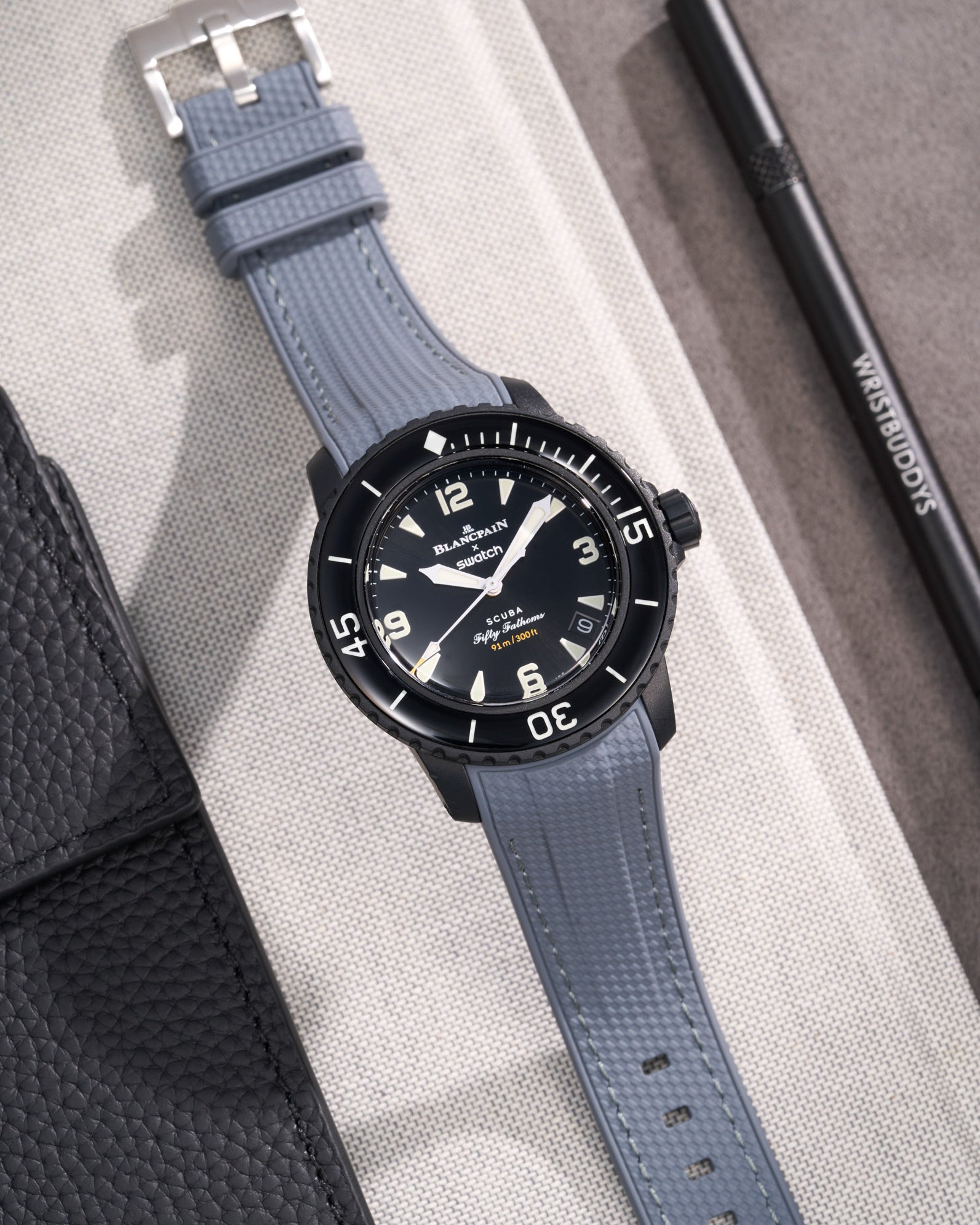 Blancpain X Swatch Bioceramic Scuba FIFTY FATHOMS rubber watch strap, Antarctic Ocean 22mm, white, watchstrap, watch strap weiß, Uhrenarmband, Armbanduhrband bianco, cinturino orologio, cinturino, blanc, bracelet de montre,vit, klockarmband, armbandsurband, hvid, urrem, rem wristbuddys wristbuddies wristbuddy wrist buddys