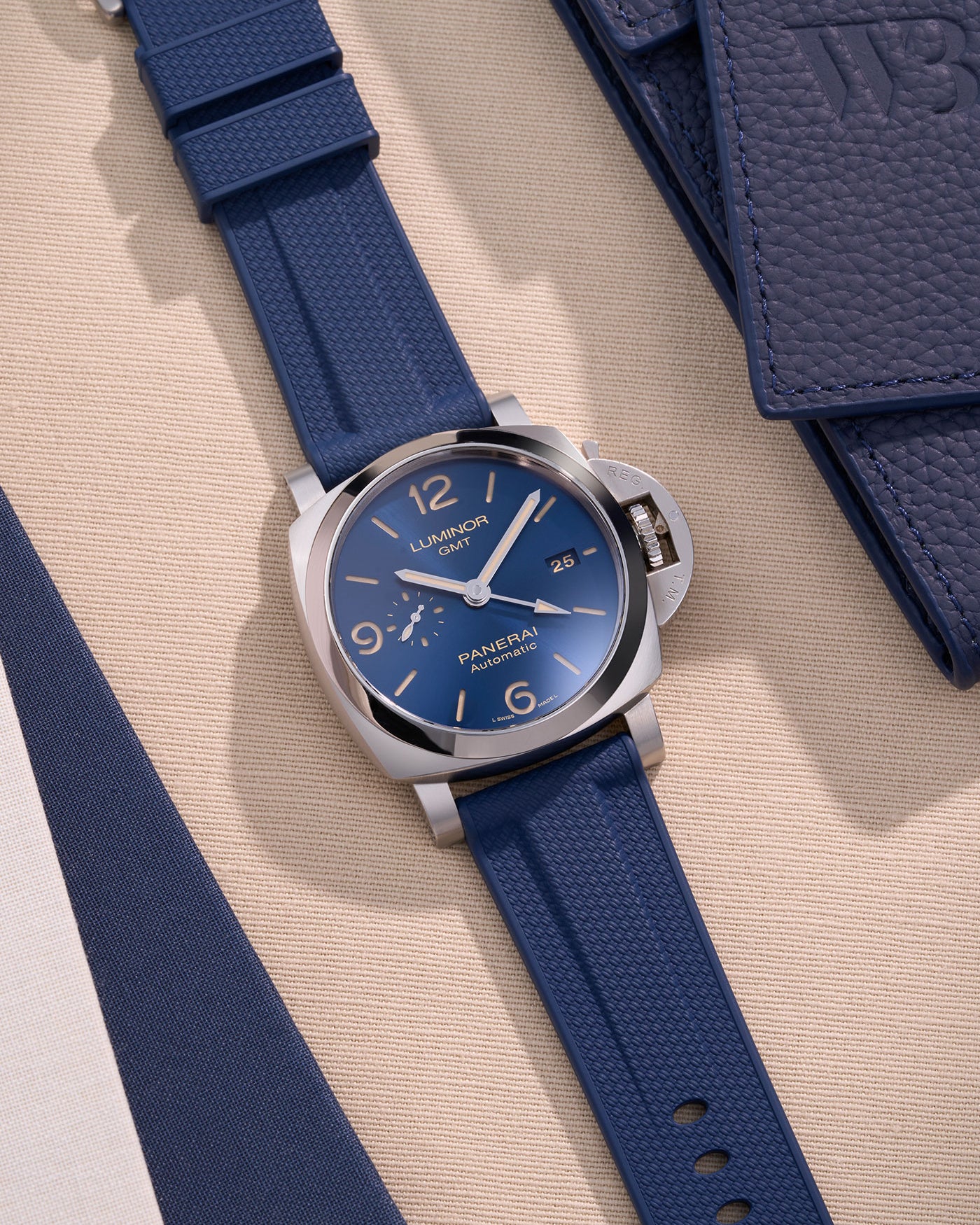 Panerai rubber strap Panerai Luminor PAM strap Submersible PAM rubber strap Radiomir rubber strap silicone strap PAM00441 PAM01223 replacement strap Luminor Marina strap 42mm 44mm PAM01122 Cinturino Panerai in gomma