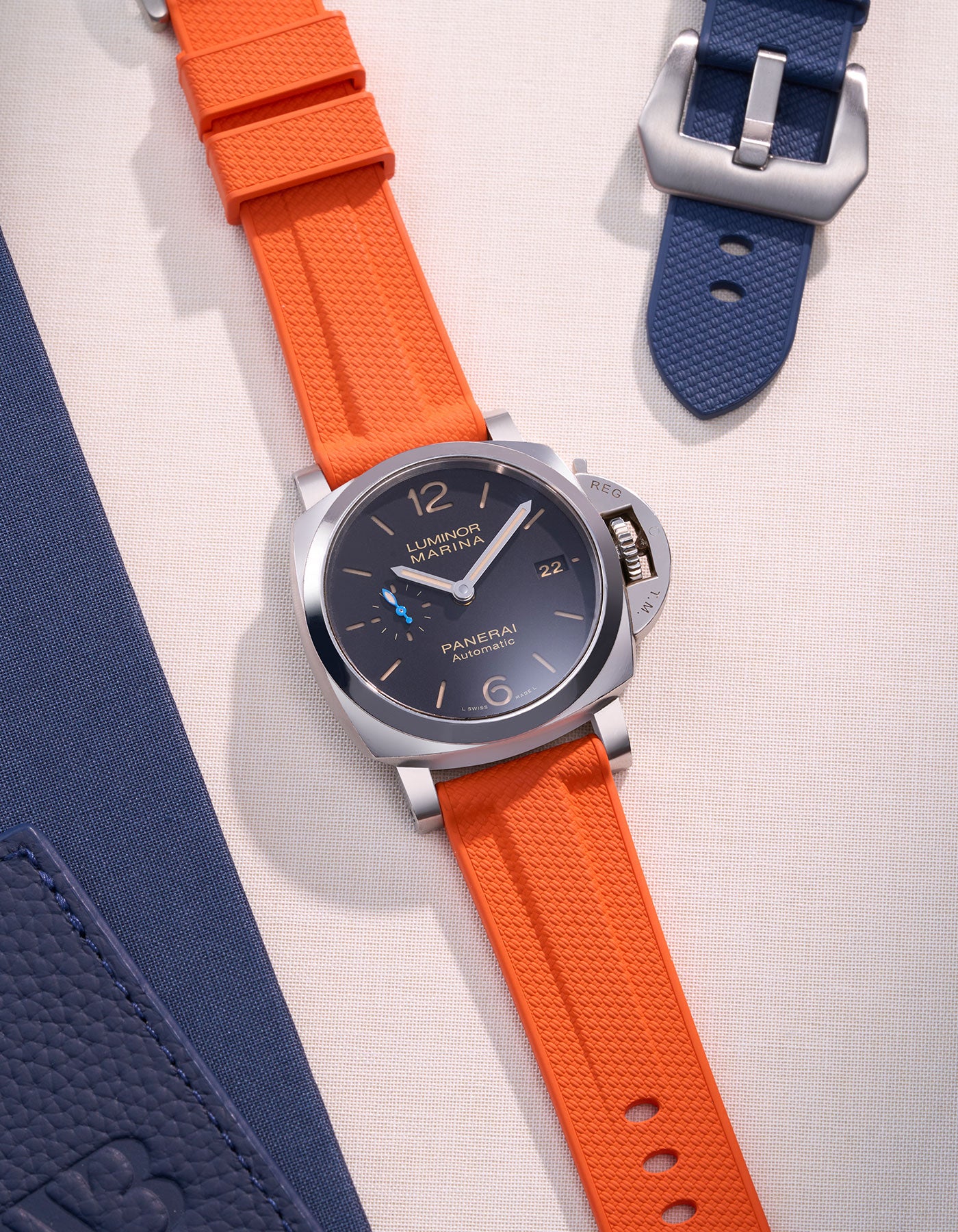 Panerai rubber strap Panerai Luminor PAM strap Submersible PAM rubber strap Radiomir rubber strap silicone strap PAM00441 PAM01223 replacement strap Luminor Marina strap 42mm 44mm PAM01122 Cinturino Panerai in gomma