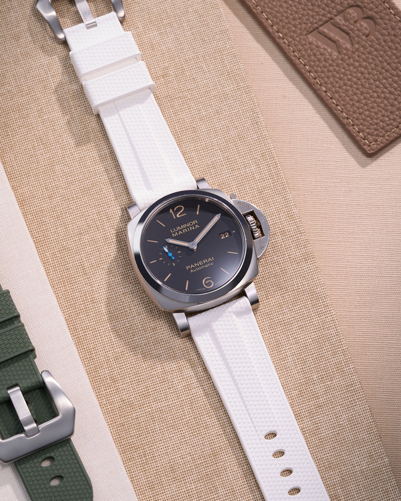 Panerai rubber strap Panerai Luminor PAM strap Submersible PAM rubber strap Radiomir rubber strap silicone strap PAM00441 PAM01223 replacement strap Luminor Marina strap 42mm 44mm PAM01122 Cinturino Panerai in gomma