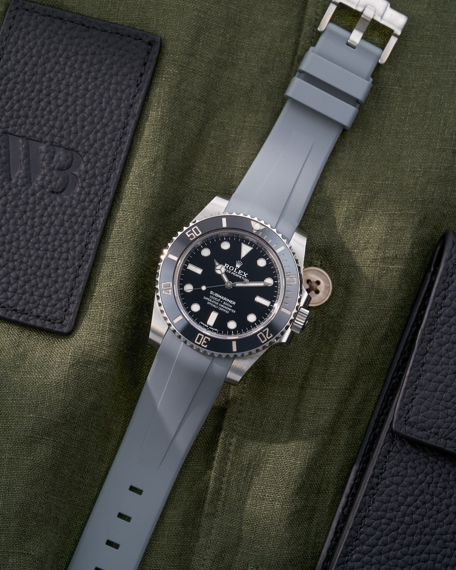 Wristbuddys Wristbuddy Klockarmband klockband rubberstrap rubber strap black svart black buckle clasp integrated premium rubber Rolex Submariner 16610, Rolex Submariner 116610, Rolex Submariner 14060, Rolex Submariner 114060 uhrenband rubber straps integrated replacement strap oysterflex KAUTSCHUKARMBAND uhrenband bracelet Urrem bracelet de montre cinturino per orologio cinturino dell'orologio horlogeband correa de reloj Uhrenarmband Uhrarmband rolex submariner