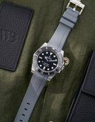 Wristbuddys Wristbuddy Klockarmband klockband rubberstrap rubber strap black svart black buckle clasp integrated premium rubber Rolex Submariner 16610, Rolex Submariner 116610, Rolex Submariner 14060, Rolex Submariner 114060 uhrenband rubber straps integrated replacement strap oysterflex KAUTSCHUKARMBAND uhrenband bracelet Urrem bracelet de montre cinturino per orologio cinturino dell'orologio horlogeband correa de reloj Uhrenarmband Uhrarmband rolex submariner