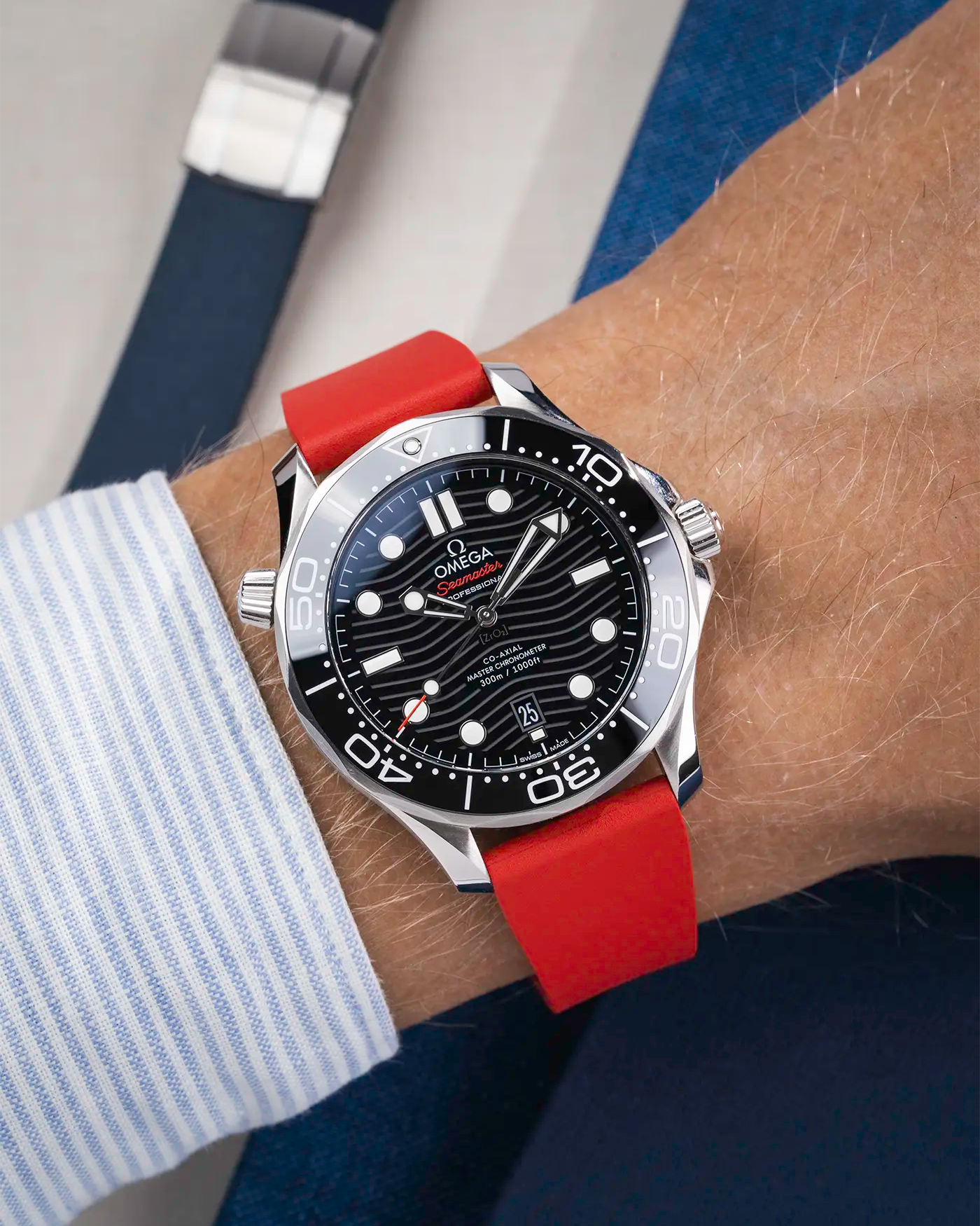 Red CTS FKM Rubber Strap 19-22mm wrist shot