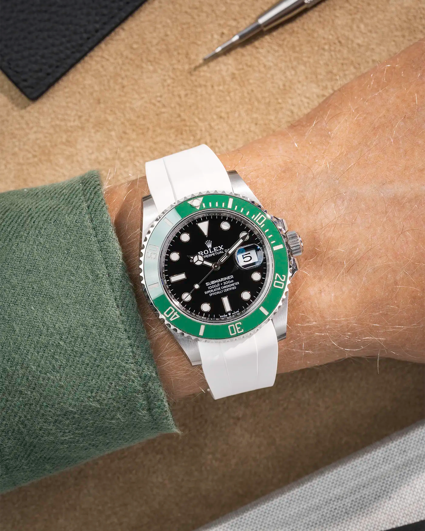 Classic Smooth FKM Rubber Strap White for Rolex Submariner 41 126610LV Green Bezel Integrated with Original Clasp – Wrist shot