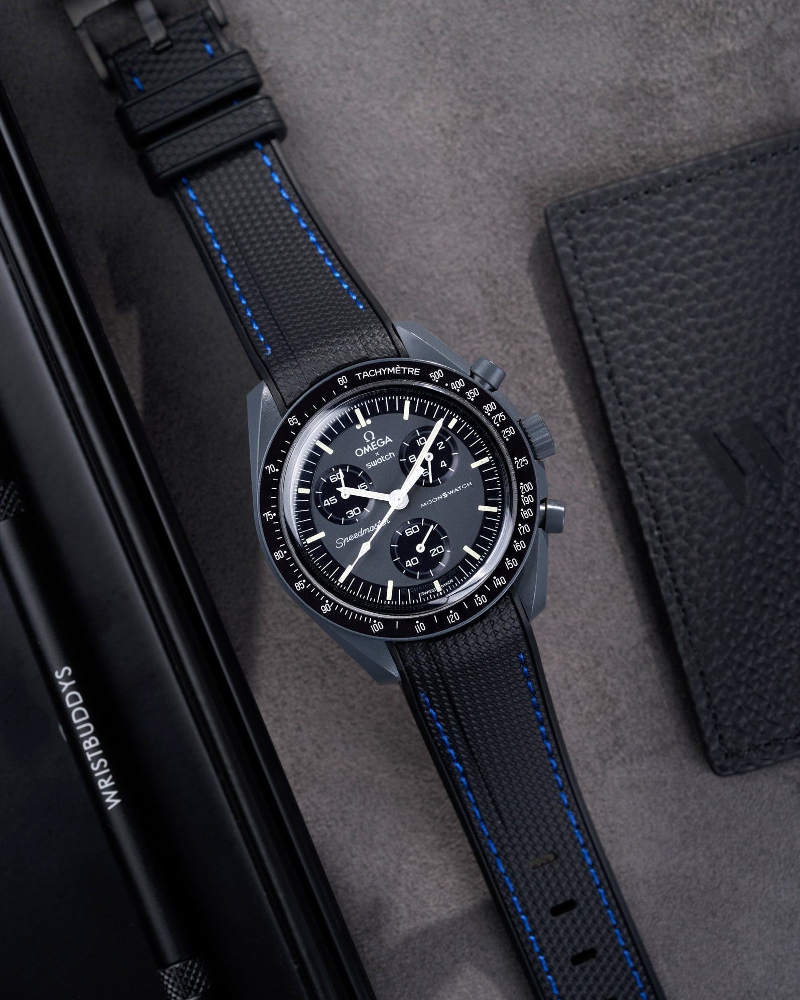 Omega X Swatch MoonSwatch Mission to Jupiter Moonwatch Speedmaster Professional Wristbuddys Wristbuddy Klockarmband klockband rubberstrap rubber strap straps for Mission to Mercury, mission to moon, moonswatches best rubber intergrated mission to moon mercury intergrated uhrenband bracelet Urrem bracelet de montre cinturino per orologio cinturino dell'orologio horlogeband correa de reloj Uhrenarmband Uhrarmband black schwartz svart negro