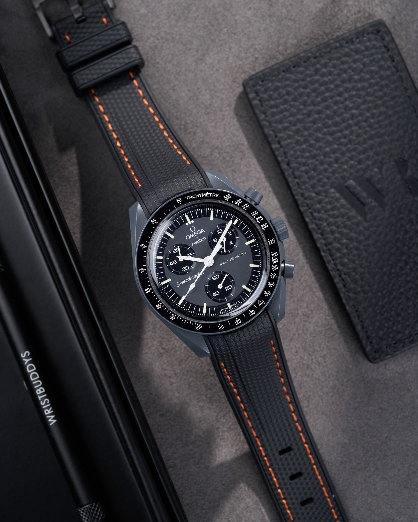 Omega X Swatch MoonSwatch Mission to Jupiter Moonwatch Speedmaster Professional Wristbuddys Wristbuddy Klockarmband klockband rubberstrap rubber strap straps for Mission to Mercury, mission to moon, moonswatches best rubber intergrated mission to moon mercury intergrated uhrenband bracelet Urrem bracelet de montre cinturino per orologio cinturino dell'orologio horlogeband correa de reloj Uhrenarmband Uhrarmband black schwartz svart negro