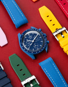 Omega X Swatch MoonSwatch Mission to Jupiter Moonwatch Speedmaster Professional Wristbuddys Wristbuddy Klockarmband klockband rubberstrap rubber strap horus black svart Mission to Mercury, mission to moon, moonswatches moonwatch best rubber perpetual straps intergrated mission to neptune rubber blue