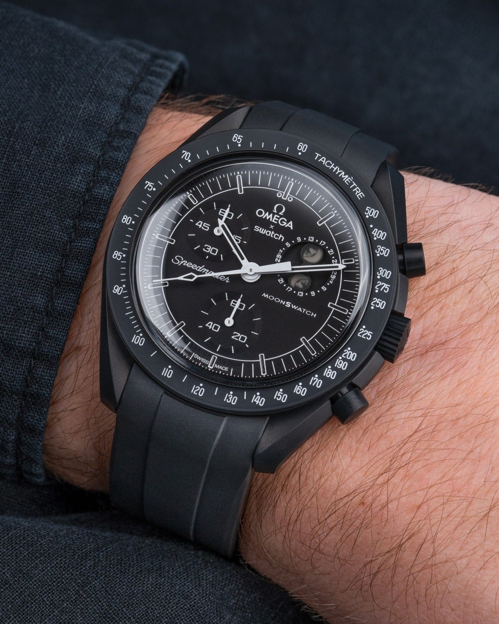 Omega X Swatch MoonSwatch Mission to the moonphase new moon full moon Moonwatch Speedmaster Professional Wristbuddys Wristbuddy Klockarmband klockband rubberstrap rubber strap straps for Mission to Mercury, mission to moon, moonswatches best rubber intergrated mission to moon mercury intergrated uhrenband bracelet Urrem bracelet de montre cinturino per orologio cinturino dell'orologio horlogeband correa de reloj Uhrenarmband Uhrarmband black schwartz svart negro new moonswatch