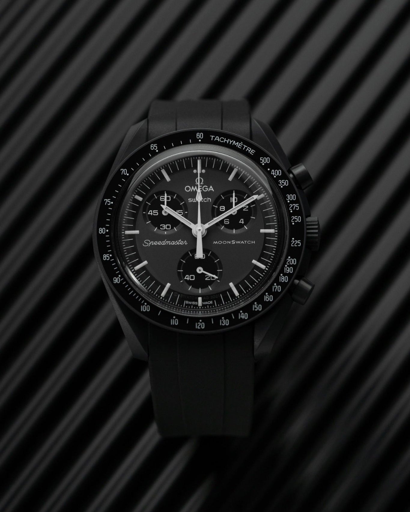 Omega X Swatch MoonSwatch Mission to the moonphase new moon full moon Moonwatch Speedmaster Professional Wristbuddys Wristbuddy Klockarmband klockband rubberstrap rubber strap straps for Mission to Mercury, mission to moon, moonswatches best rubber intergrated mission to moon mercury intergrated uhrenband bracelet Urrem bracelet de montre cinturino per orologio cinturino dell'orologio horlogeband correa de reloj Uhrenarmband Uhrarmband black schwartz svart negro new moonswatch