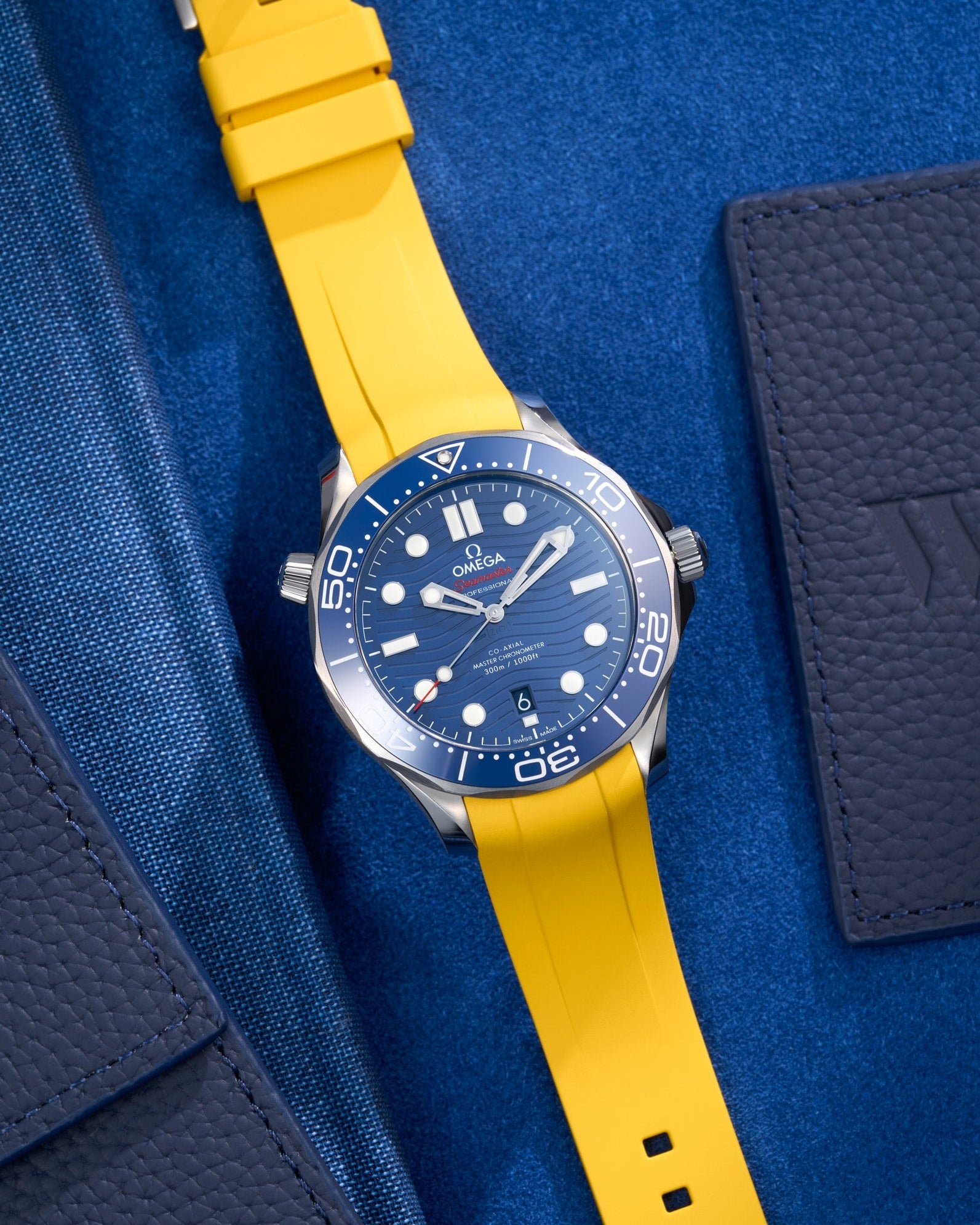 Omega Seamaster 300 Rubber Watch Strap watch band klockarmband uhrenband uhranarmband for SMP 300 Omega Seamaster Professional diver 300m 007 bond watch Replacement 20mm what size strap Semaster rubber UHRENARMBÄNDER Uhren Kautschukband cinturino in gomma wrist buddys wristbuddys wristbuddies wristbuddis gelb yellow gul  jaune