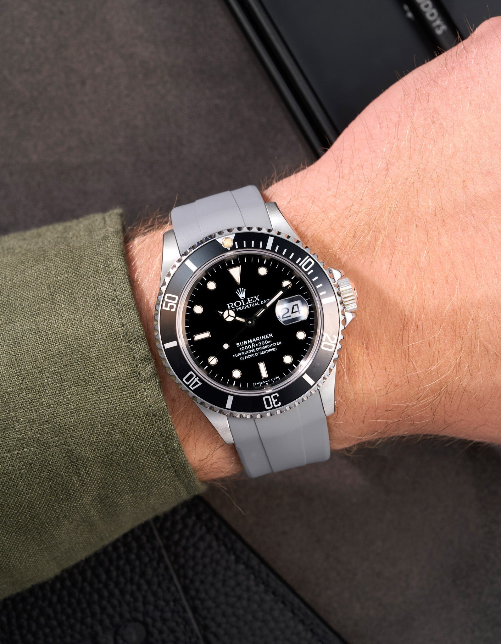 Wristbuddys Wristbuddy Klockarmband klockband rubberstrap rubber strap black svart black buckle clasp integrated premium rubber Rolex Submariner 16610, Rolex Submariner 116610, Rolex Submariner 14060, Rolex Submariner 114060 uhrenband rubber straps integrated replacement strap oysterflex KAUTSCHUKARMBAND uhrenband bracelet Urrem bracelet de montre cinturino per orologio cinturino dell'orologio horlogeband correa de reloj Uhrenarmband Uhrarmband rolex submariner