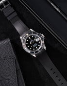 Wristbuddys Wristbuddy Klockarmband klockband rubberstrap rubber strap black svart black buckle clasp integrated premium rubber Rolex Submariner 16610, Rolex Submariner 116610, Rolex Submariner 14060, Rolex Submariner 114060 uhrenband rubber straps integrated replacement strap oysterflex KAUTSCHUKARMBAND uhrenband bracelet Urrem bracelet de montre cinturino per orologio cinturino dell'orologio horlogeband correa de reloj Uhrenarmband Uhrarmband rolex submariner