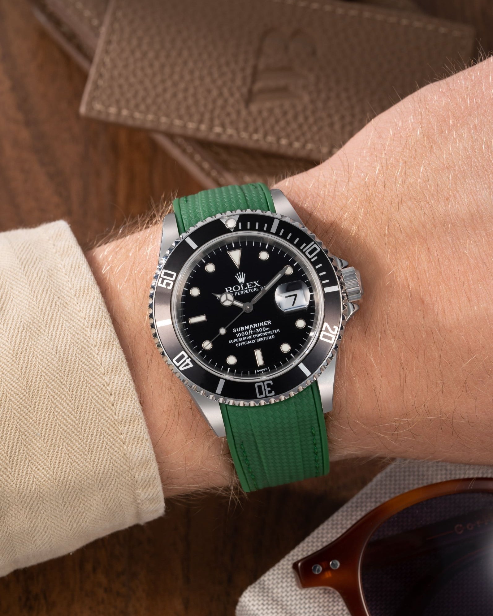 Wristbuddys Wristbuddy Klockarmband klockband rubberstrap rubber strap black svart black buckle clasp integrated premium rubber Rolex Submariner 16610, Rolex Submariner 116610, Rolex Submariner 14060, Rolex Submariner 114060 uhrenband rubber straps integrated replacement strap oysterflex KAUTSCHUKARMBAND uhrenband bracelet Urrem bracelet de montre cinturino per orologio cinturino dell'orologio horlogeband correa de reloj Uhrenarmband Uhrarmband rolex submariner