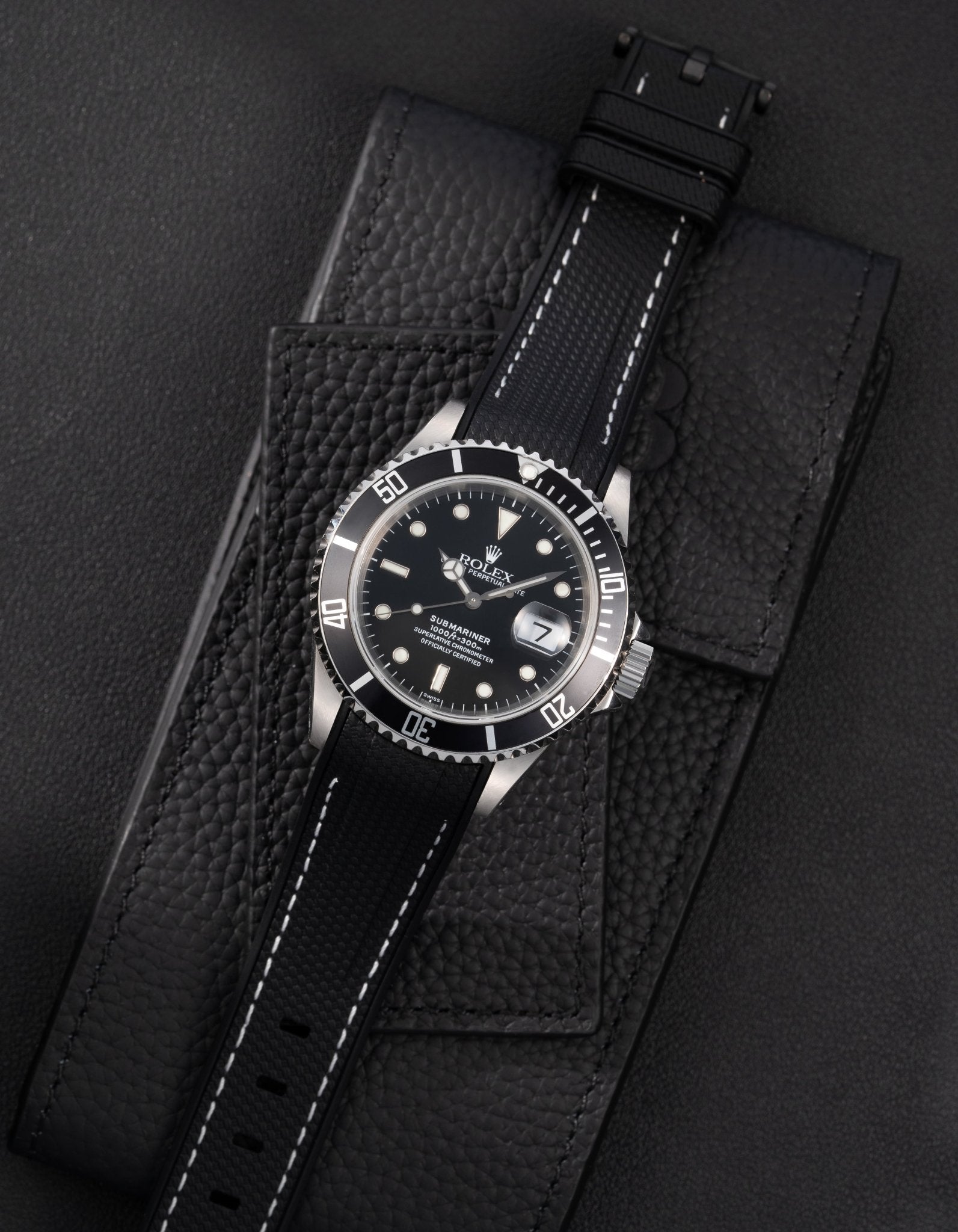 Wristbuddys Wristbuddy Klockarmband klockband rubberstrap rubber strap black svart black buckle clasp integrated premium rubber Rolex Submariner 16610, Rolex Submariner 116610, Rolex Submariner 14060, Rolex Submariner 114060 uhrenband rubber straps integrated replacement strap oysterflex KAUTSCHUKARMBAND uhrenband bracelet Urrem bracelet de montre cinturino per orologio cinturino dell'orologio horlogeband correa de reloj Uhrenarmband Uhrarmband rolex submariner