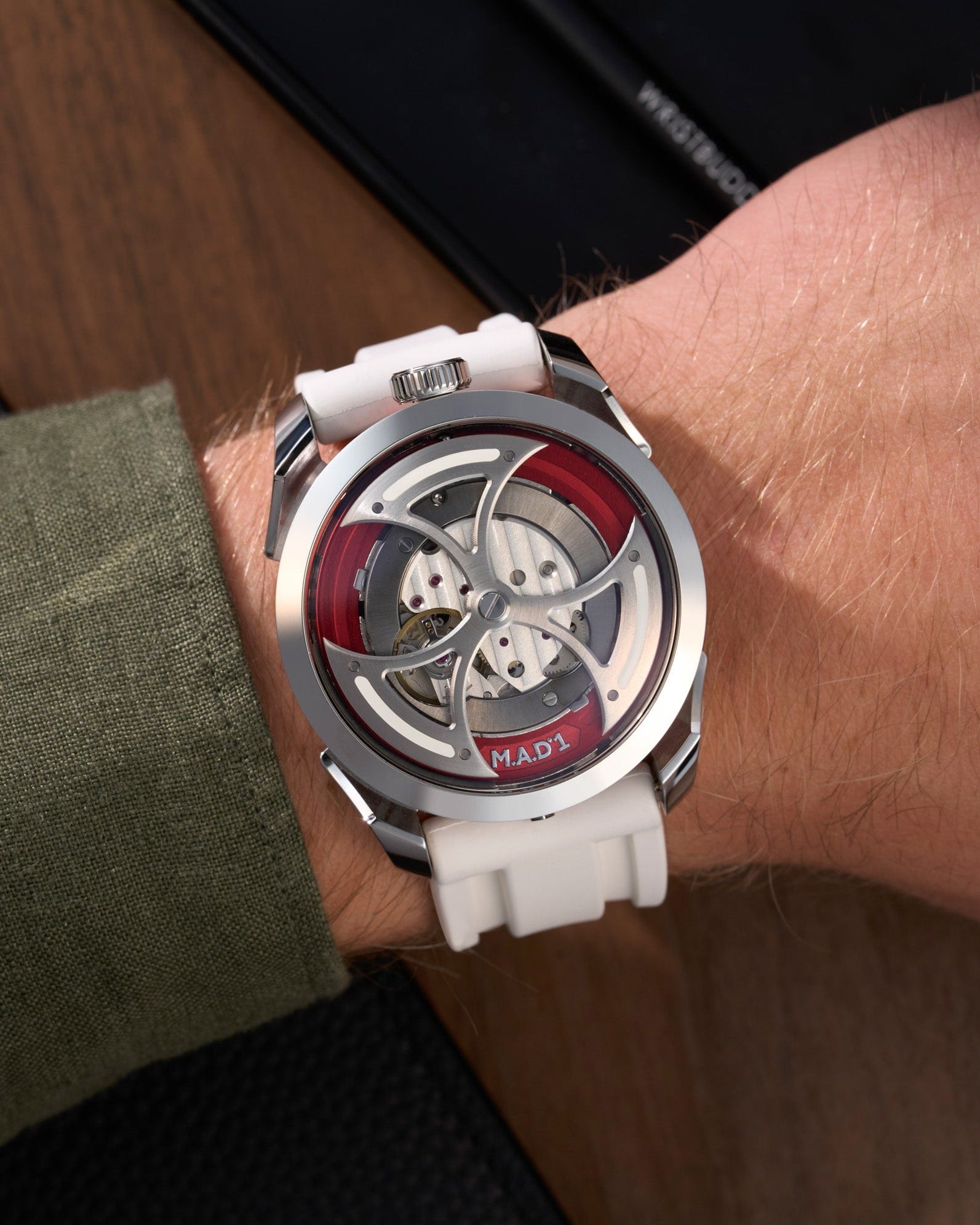 wristbuddys wristbuddy wristbuddies wrist Buddy watch strap band replacement integrated curved rubber FKM vulcanized best quality strap size lug width 22mm wristbands klockarmband uhrenarmband uhrenband watchstrap watchband MB&F Mad1 M.a.d.1 MADone red edition red edition MBnF