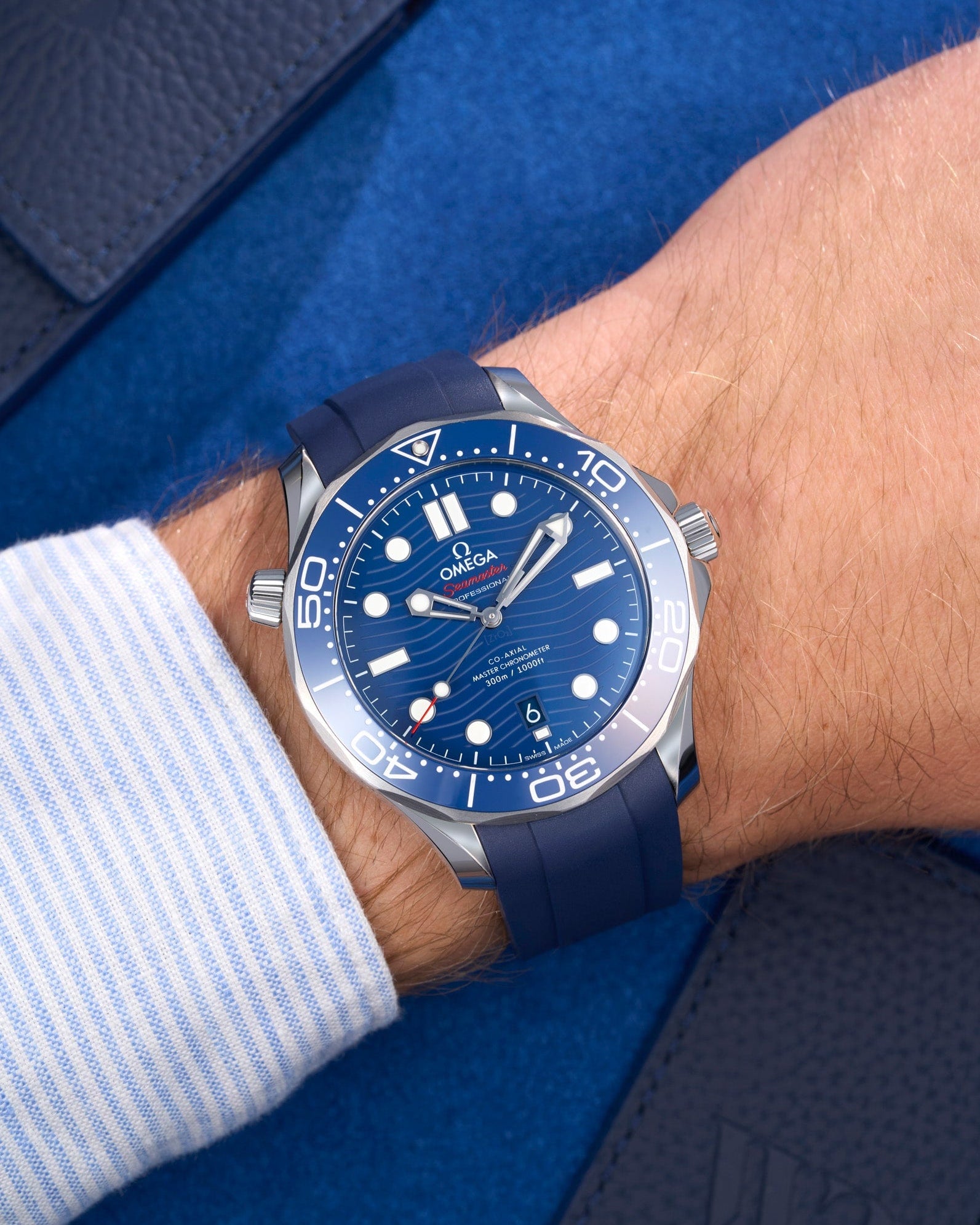 Omega Seamaster 300 Rubber Watch Strap watch band klockarmband uhrenband uhranarmband for SMP 300 Omega Seamaster Professional diver 300m 007 bond watch Replacement 20mm what size strap Semaster rubber UHRENARMBÄNDER Uhren Kautschukband cinturino in gomma wrist buddys wristbuddys wristbuddies wristbuddis blue navy blue blå rubber blue premium rubber