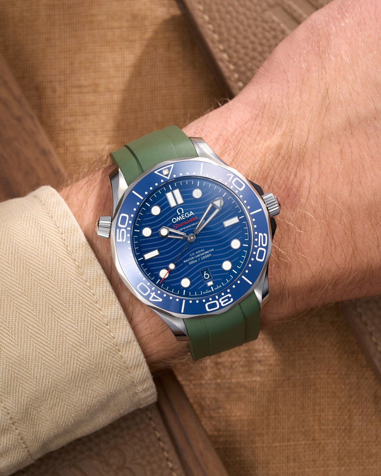 Omega Seamaster 300 Rubber Watch Strap watch band klockarmband uhrenband uhranarmband for SMP 300 Omega Seamaster Professional diver 300m 007 bond watch Replacement 20mm what size strap Semaster rubber UHRENARMBÄNDER Uhren Kautschukband cinturino in gomma wrist buddys wristbuddys wristbuddies wristbuddis blue navy blue blå rubber blue premium rubber