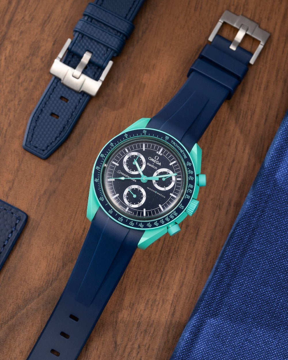 Omega X Swatch MoonSwatch Mission to Jupiter Moonwatch Speedmaster Professional Wristbuddys Wristbuddy Klockarmband klockband rubberstrap rubber strap straps for Mission to Mercury, mission to moon, moonswatches best rubber intergrated mission to moon mercury intergrated uhrenband bracelet Urrem bracelet de montre cinturino per orologio cinturino dell'orologio horlogeband correa de reloj Uhrenarmband Uhrarmband brown brun braun Mission On Earth Polar lights new model 2024