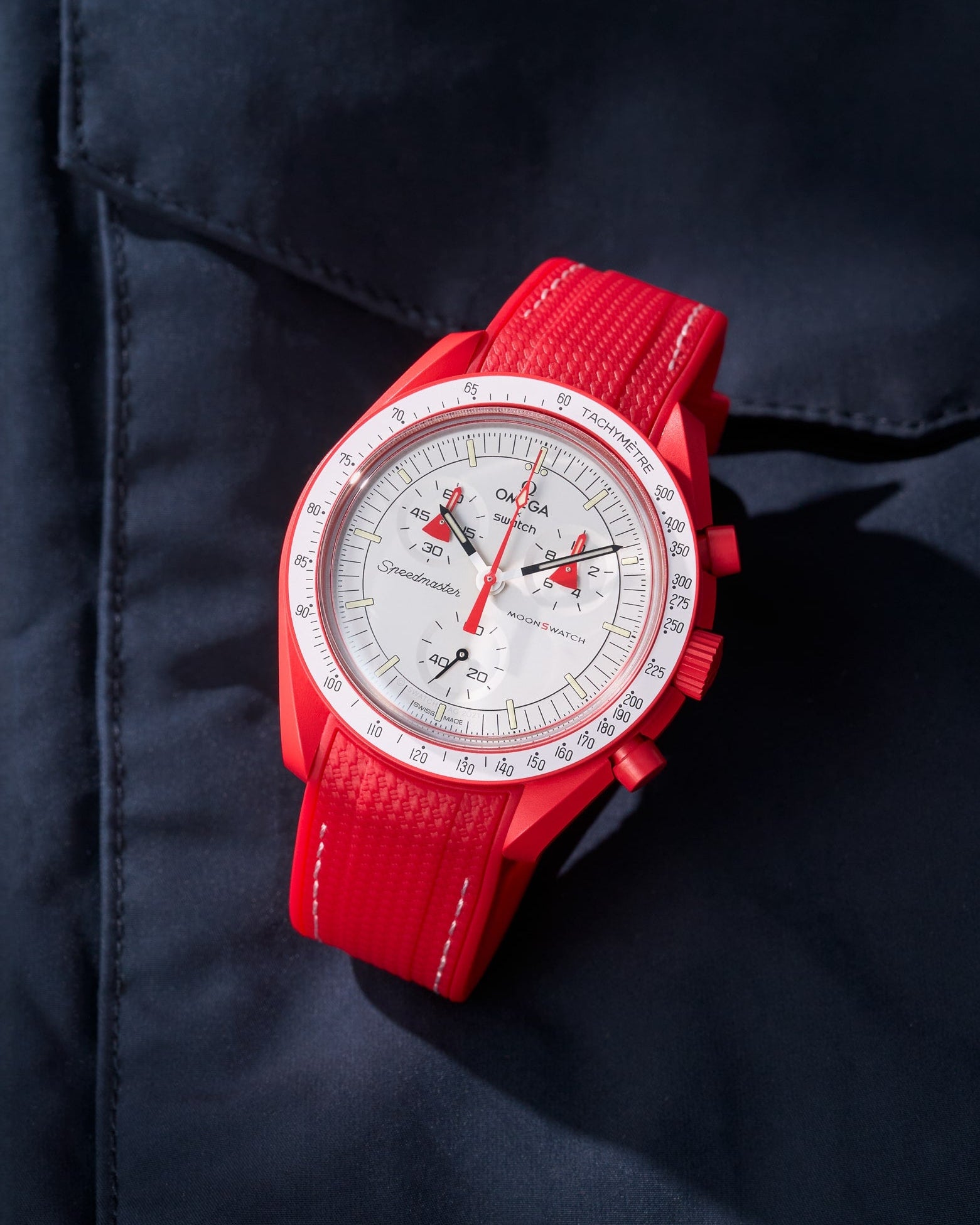 Omega X Swatch MoonSwatch Mission to mars Moonwatch Speedmaster Professional Wristbuddys Wristbuddy Klockarmband klockband rubberstrap rubber strap horus black svart Mission to Mercury, mission to moon, moonswatches moonwatch best rubber perpetual straps intergrated mission to mars red roth röd rough