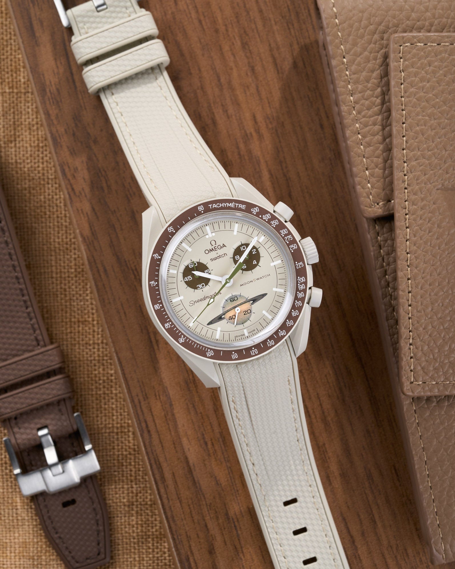 Omega X Swatch MoonSwatch Mission to Jupiter Moonwatch Speedmaster Professional Wristbuddys Wristbuddy Klockarmband klockband rubberstrap rubber strap straps for Mission to Mercury, mission to moon, moonswatches best rubber intergrated mission to moon mercury intergrated uhrenband bracelet Urrem bracelet de montre cinturino per orologio cinturino dell'orologio horlogeband correa de reloj Uhrenarmband Uhrarmband brown brun braun