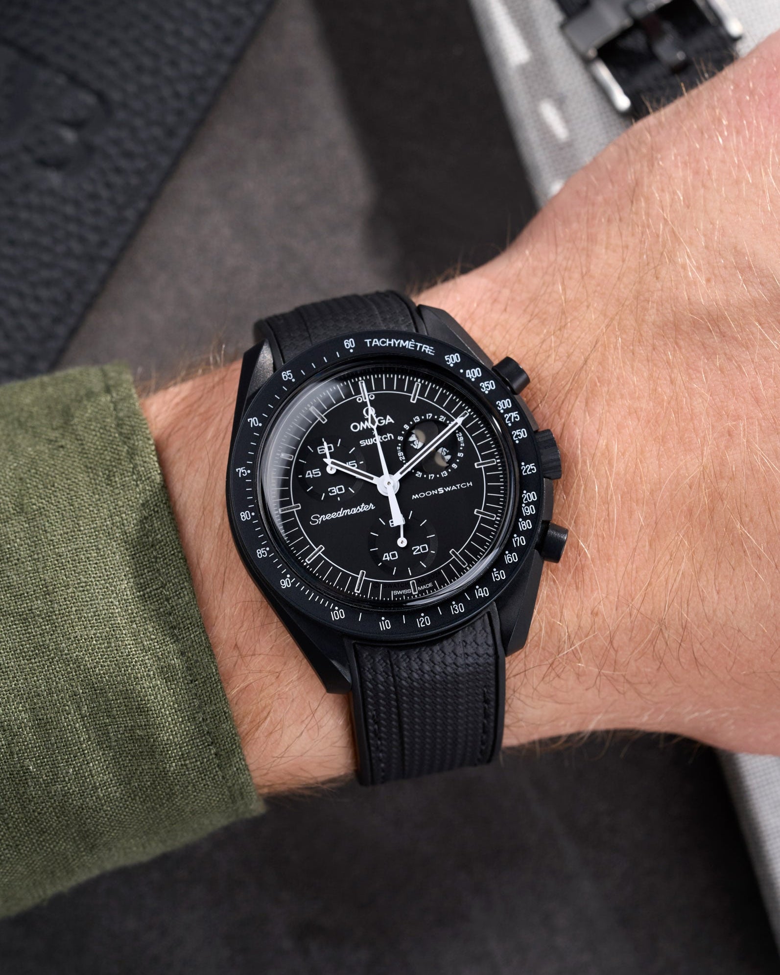 Omega X Swatch MoonSwatch Mission to the moonphase new moon full moon Moonwatch Speedmaster Professional Wristbuddys Wristbuddy Klockarmband klockband rubberstrap rubber strap straps for Mission to Mercury, mission to moon, moonswatches best rubber intergrated mission to moon mercury intergrated uhrenband bracelet Urrem bracelet de montre cinturino per orologio cinturino dell'orologio horlogeband correa de reloj Uhrenarmband Uhrarmband black schwartz svart negro new moonswatch