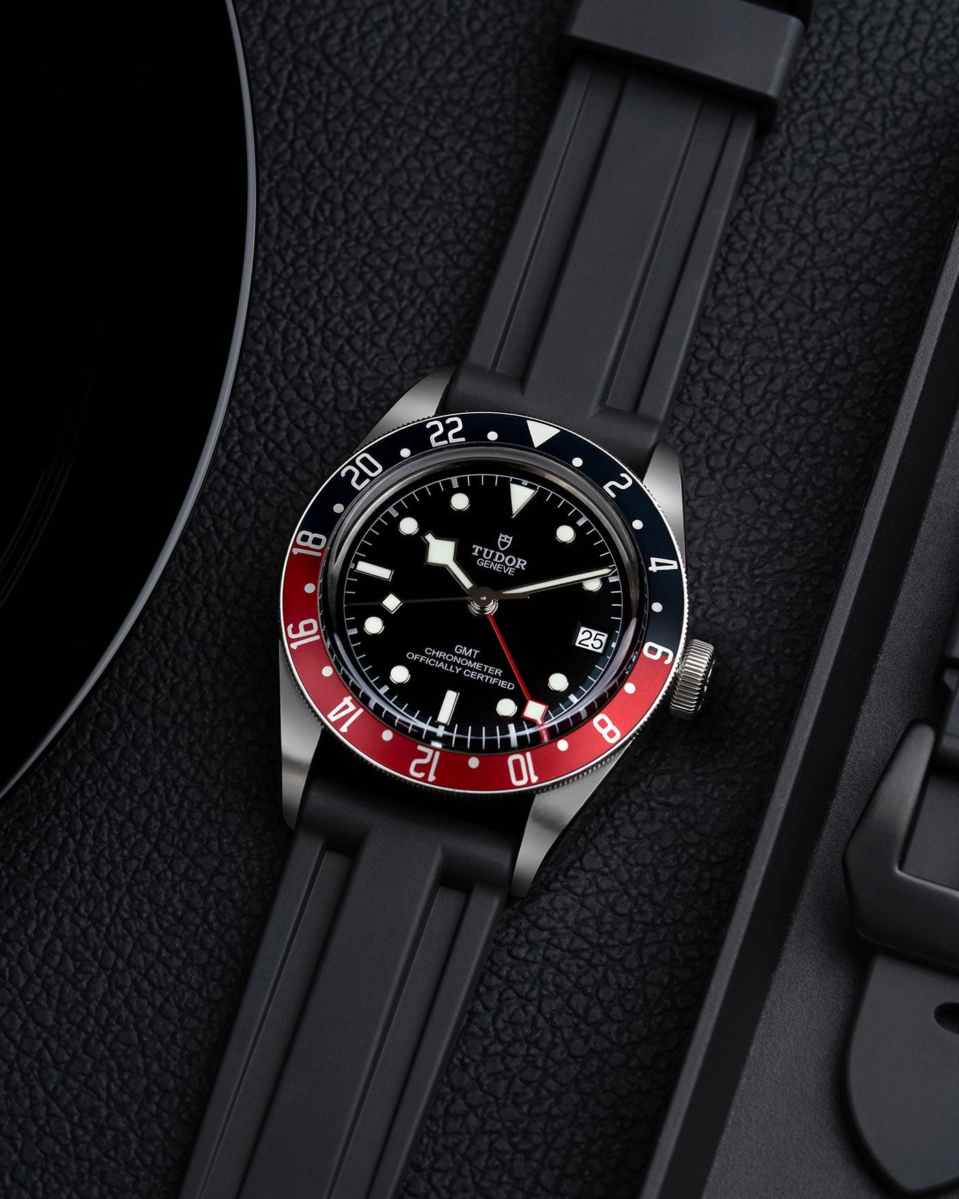 Tudor Black Bay GMT Blue red subdials watches wristbuddys wristbuddy wristbuddies wrist Buddy watch strap band replacement integrated curved rubber FKM vulcanized best quality strap size lug width 20mm wristbands rubber bronze steel M79830RB-0001 blue navy red roth