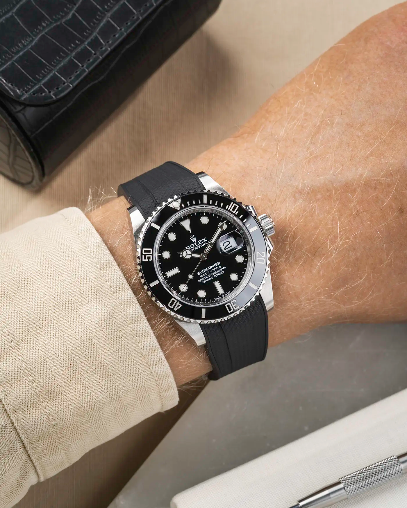 Vertech FKM Rubber Strap Black for Rolex Submariner 41 126610LN Integrated with Original Clasp – Wrist shot