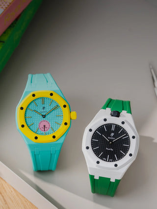 Translation missing: en.How To Wear The New Royal Pop On Your Wrist – The Strap Guide For Audemars Piguet x Swatch