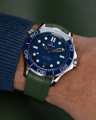 Translation missing: en.What makes rubber straps a good choice for watches? - Wristbuddys
