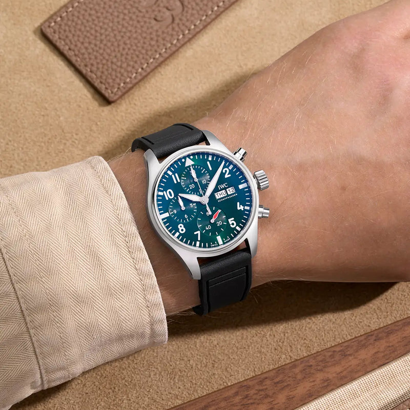 Black_IWC_rubber_strap_wrist.