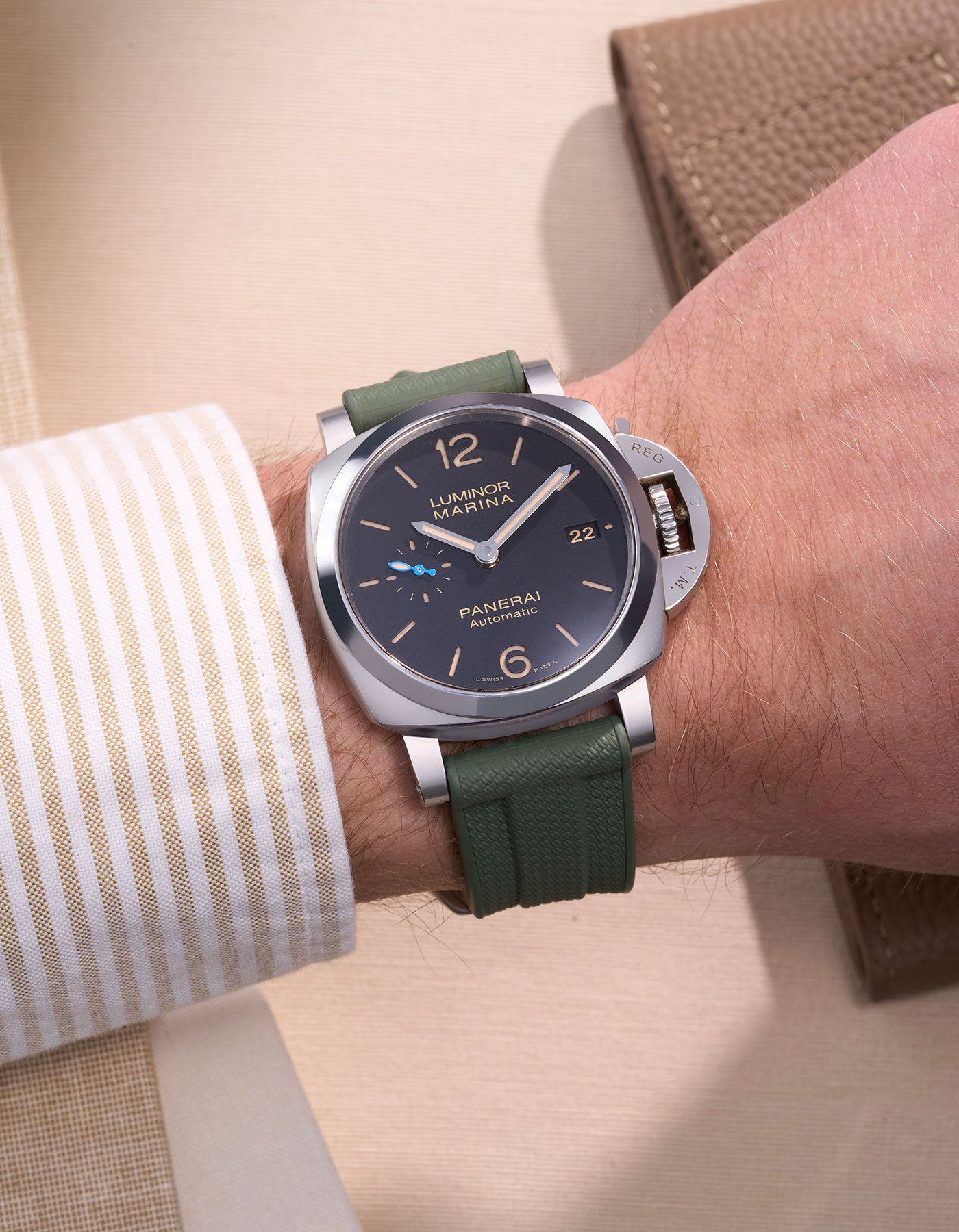 Panerai luminor green strap hotsell