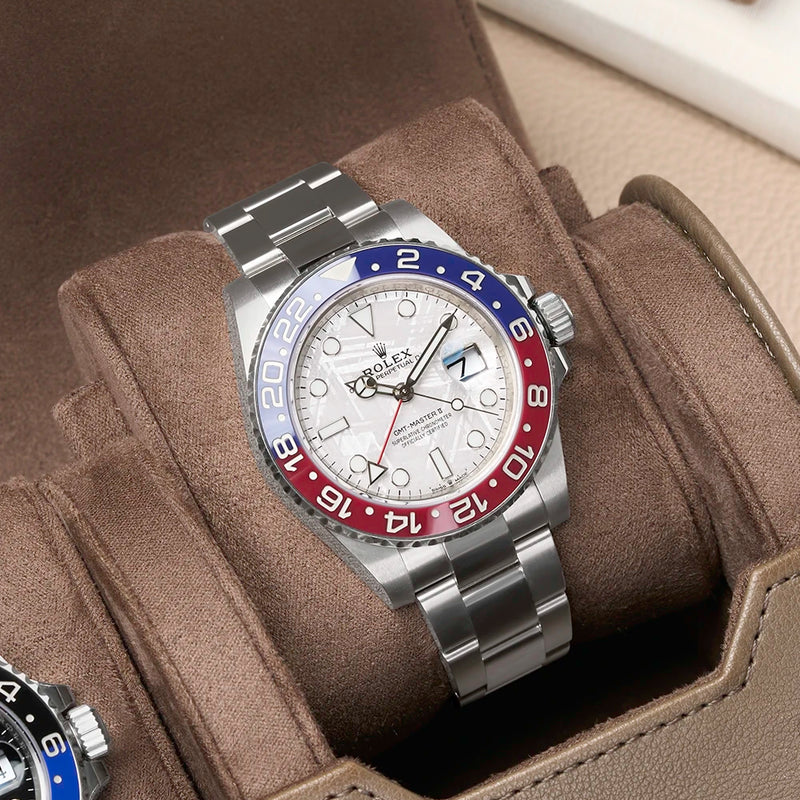 トムちこ　リビアン、マダガスカルムーン 3 Slot Watch Roll - Taupe | Wristbuddys.com