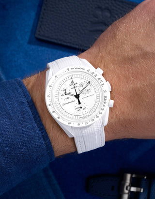 Omega X Swatch MoonSwatch Mission to Jupiter Moonwatch Speedmaster Professional Wristbuddys Wristbuddy Klockarmband klockband rubberstrap rubber strap horus black svart Mission to Mercury, mission to moon, moonswatches moonwatch best rubber perpetual straps intergrated mission to uranus white weiss vit gummiband för moonswatch omega gummi bandv