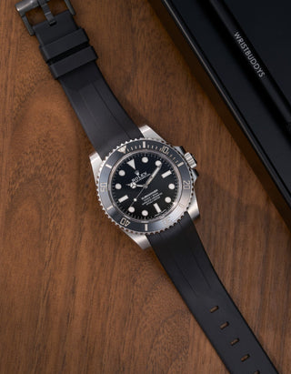 Wristbuddys Wristbuddy Klockarmband klockband rubberstrap rubber strap horus black svart black buckle clasp integrated premium rubber Rolex Submariner 16610, Rolex Submariner 116610, Rolex Submariner 14060, Rolex Submariner 114060 uhrenband rubber straps integrated black schwartz svart negro