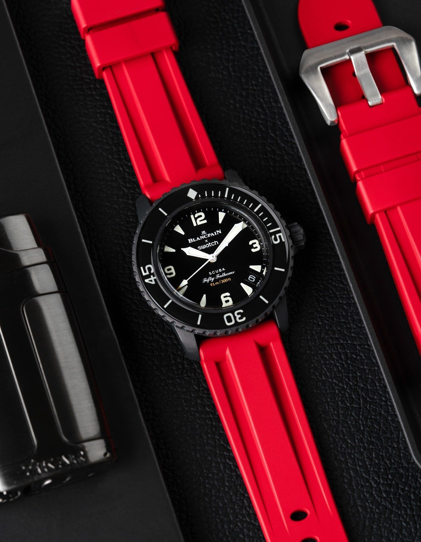 Red Universal FKM Rubber Strap 20mm - 24mm - Wristbuddys