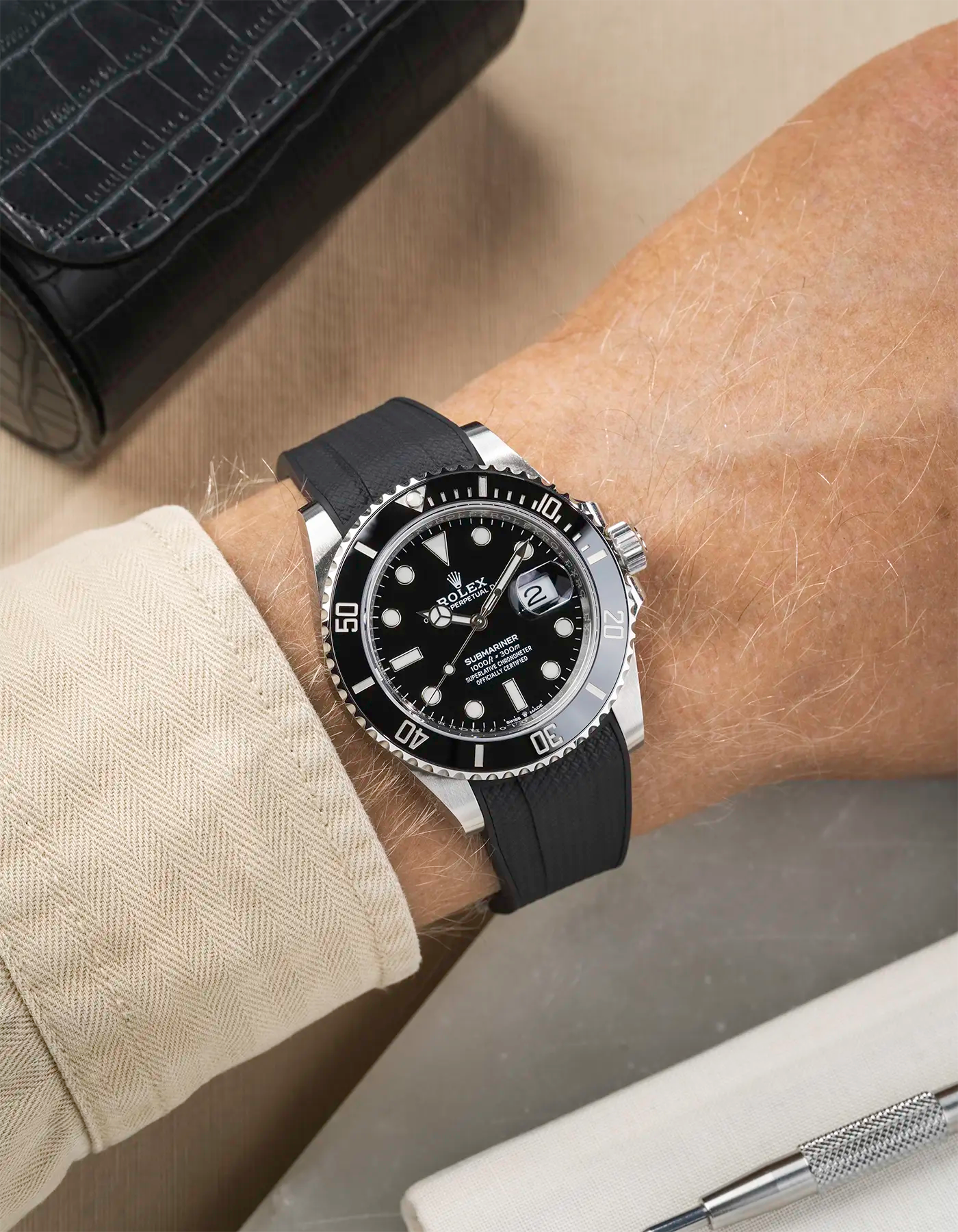 Vertech FKM Rubber Strap Black for Rolex Submariner 41 126610LN Integrated with Original Clasp – Wrist shot